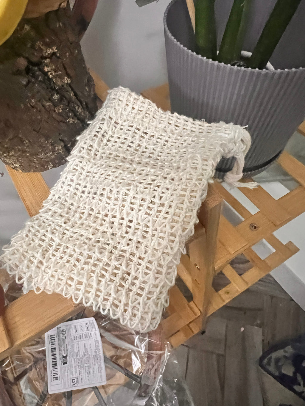 Tumeric Honey Radiance with Natural sisal soap bag and wooden soap holder